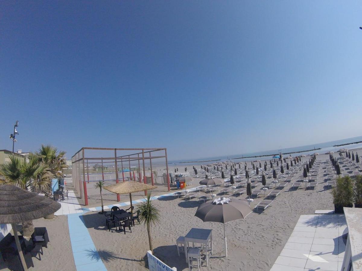 Hotel Villa Cesira Bellaria-Igea Marina Exterior photo